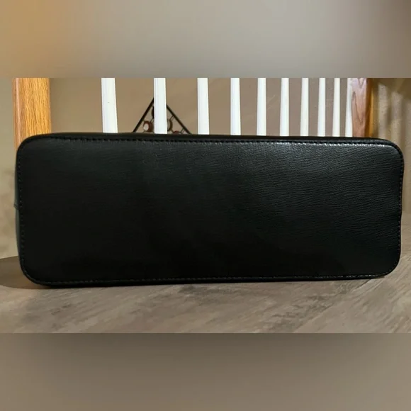 ❌SOLD❌NWT Karl Lagerfeld Black Tote Bag - Picture 5 of 7